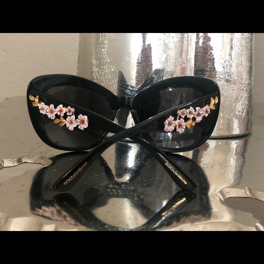 Dolce & Gabbana sunglasses, Black almond flowers